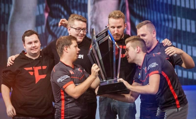 Zika Crocodile无法单独支撑队伍。HOYA Gnar在团战中做出了巨大贡献，成功扳平了比分