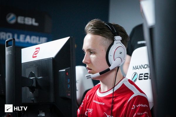 Anyone's Legend 将面对 T1 争夺 MSI 2025 总决赛的最后一个名额